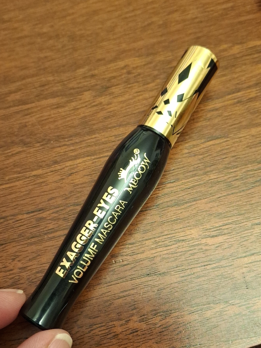 Exagger-Eyes Volumizing Mascara — Black New